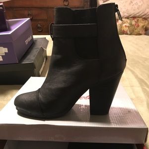 Black Heeled Boots